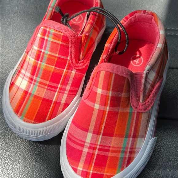 Preppy Plaid canvas Children's Place Baby Infant shoes Sneakers Sz 4 NEW Slip-On - Picture 6 of 8